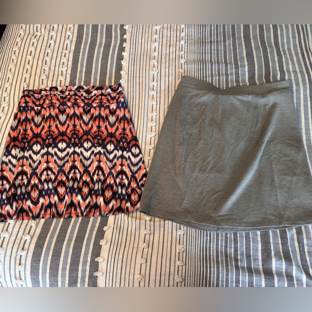 Dakini Patterned and Gray Mini Skirt Set